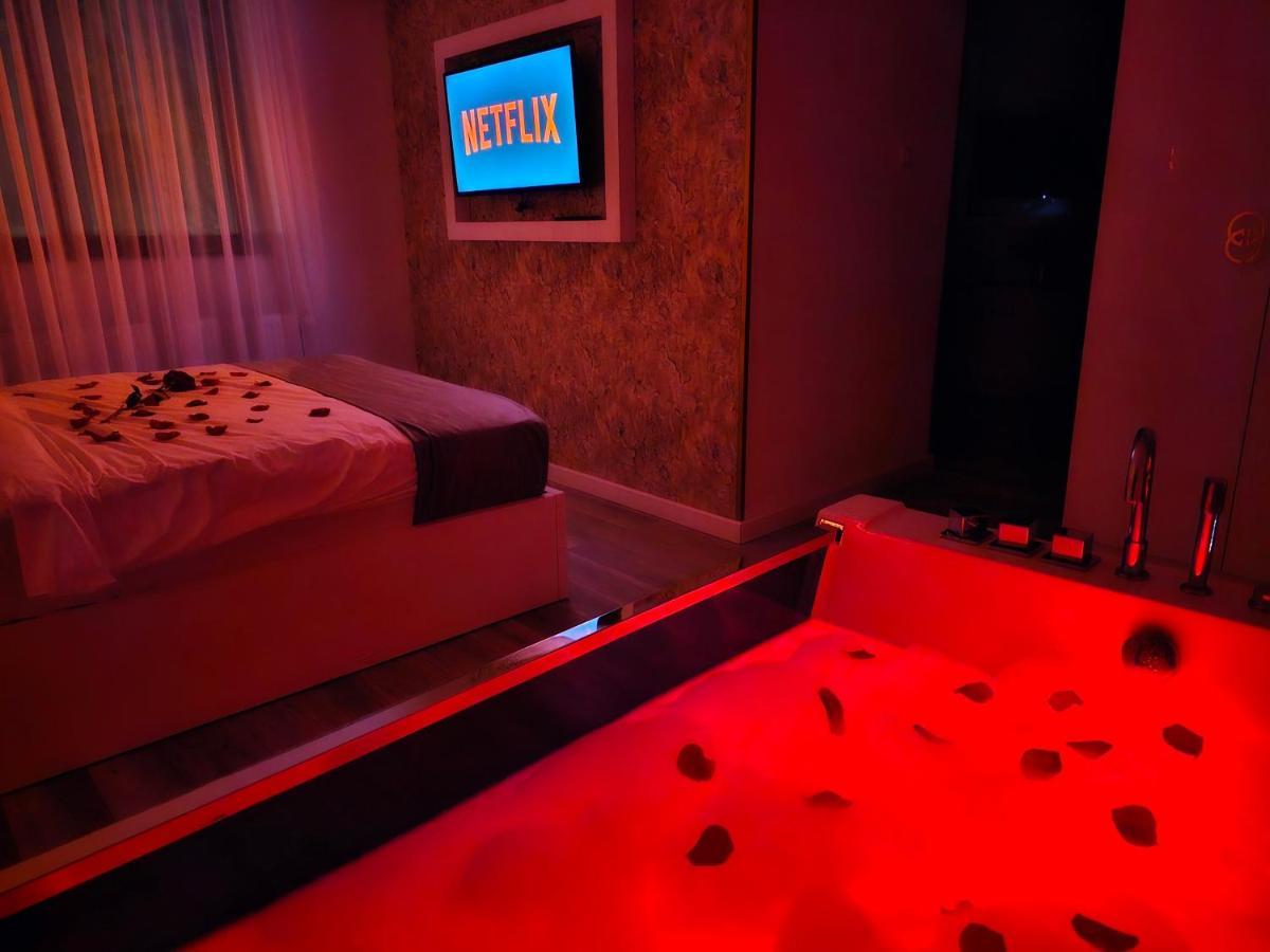 Colt De Rai Resita Bed & Breakfast Dış mekan fotoğraf