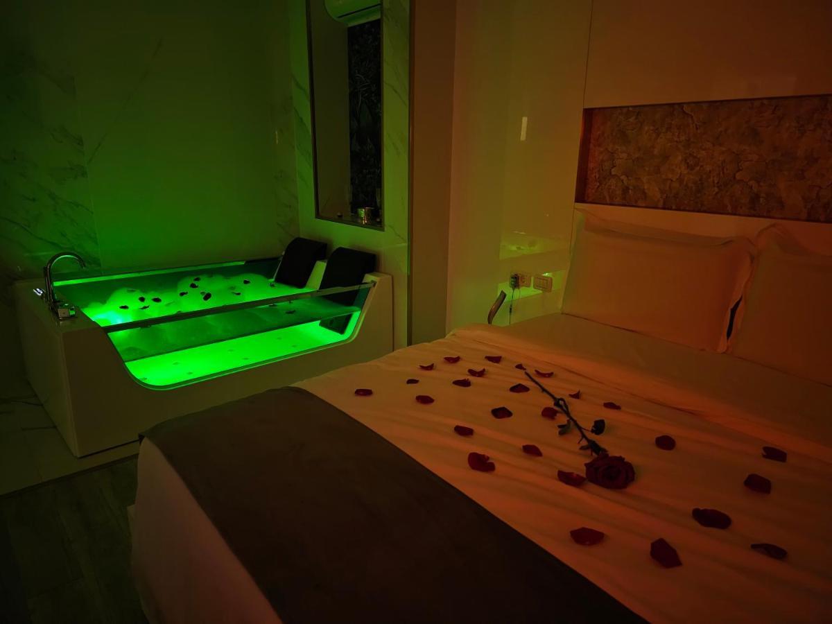 Colt De Rai Resita Bed & Breakfast Dış mekan fotoğraf