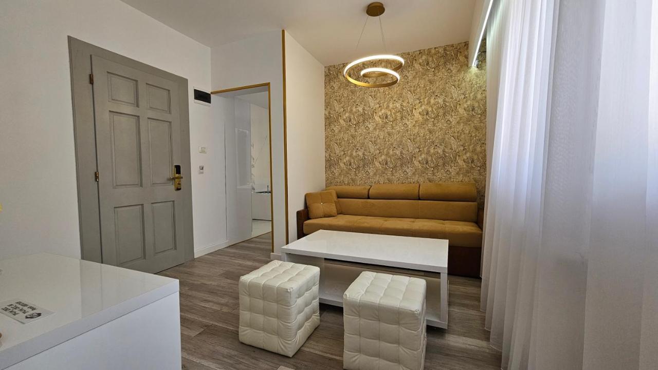 Colt De Rai Resita Bed & Breakfast Dış mekan fotoğraf