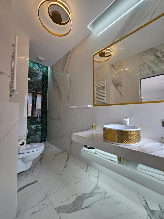 Colt De Rai Resita Bed & Breakfast Dış mekan fotoğraf