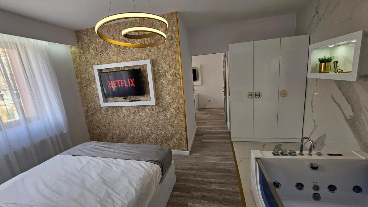 Colt De Rai Resita Bed & Breakfast Dış mekan fotoğraf