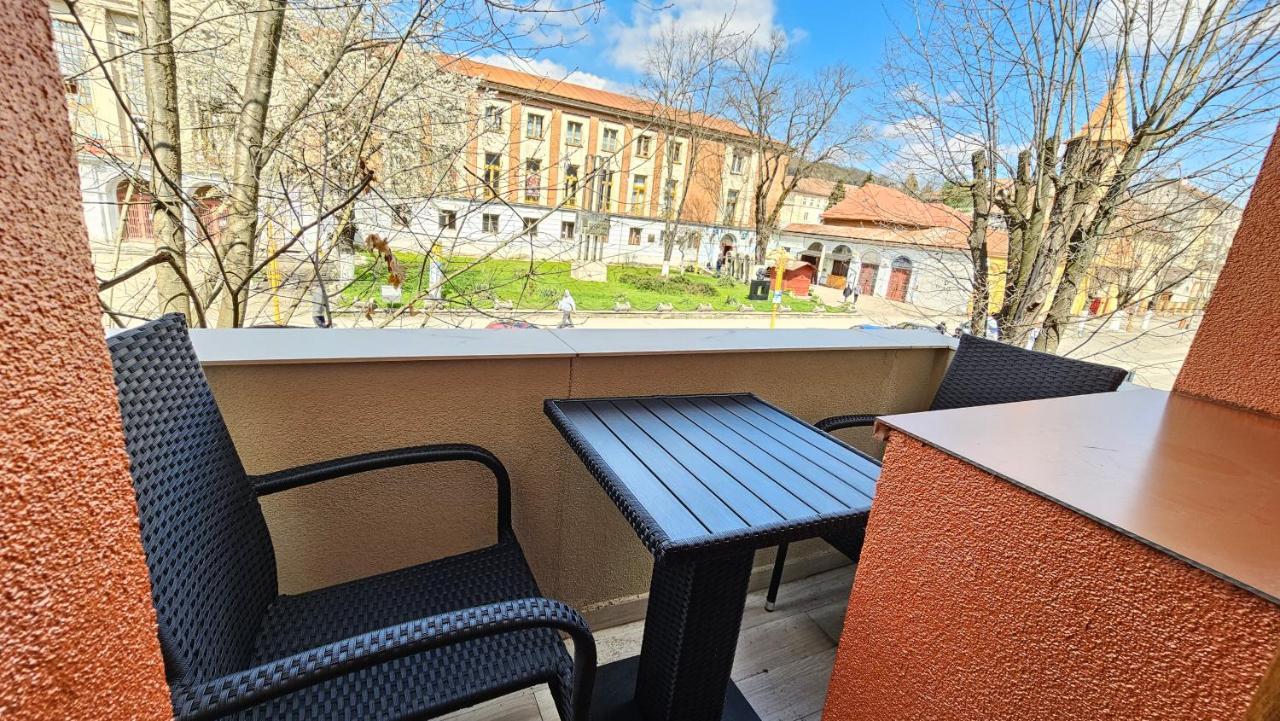 Colt De Rai Resita Bed & Breakfast Dış mekan fotoğraf